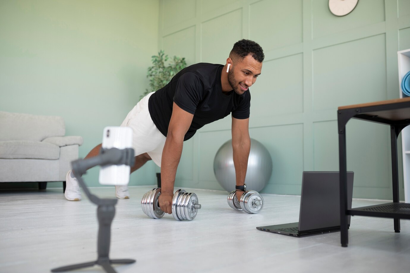 fitness training dubai, dubai fitness trainer, fitness trainer near me, fitness training companies in dubai, fitness routines in dubai, customised fitness programmes dubai